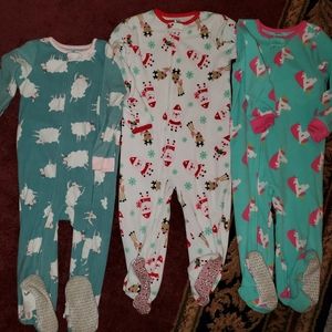 Lot of 4T Carter's pajamas